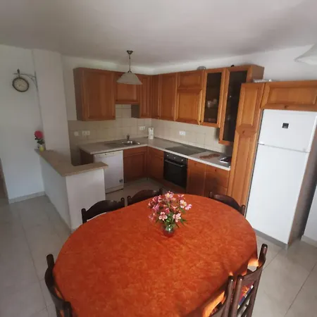 Stefanija, Apartment Vinkuran