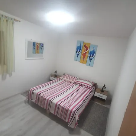 Stefanija, Apartment