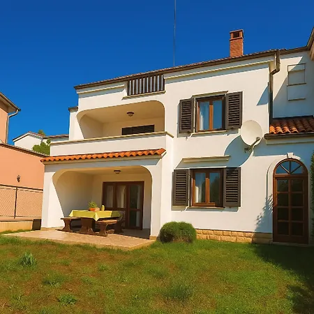 Apartment Stefanija, Vinkuran