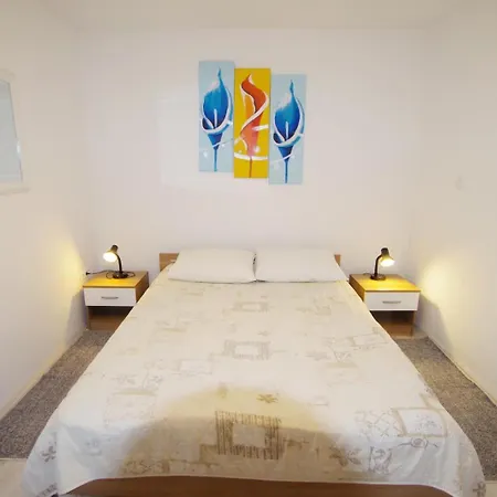 Stefanija, Apartment *