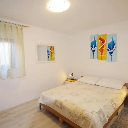 Stefanija, Apartment